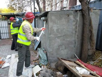 回龙观镇瑞旗家园重拳出击，拆违1460平米助力创建“无违建社区”