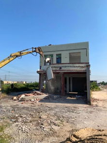 金乡昨日强力拆除违建14000多平方米 规范城市空间与安全秩序